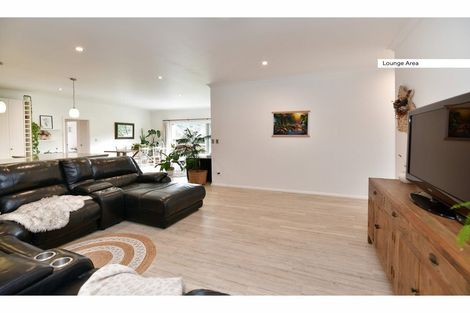 Photo of property in 32 Noakes Hill Road, Puhoi, Warkworth, 0994