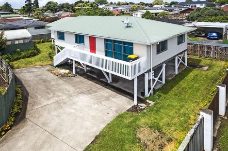 Photo of property in 3a Waterview Road West, Takanini, 2112
