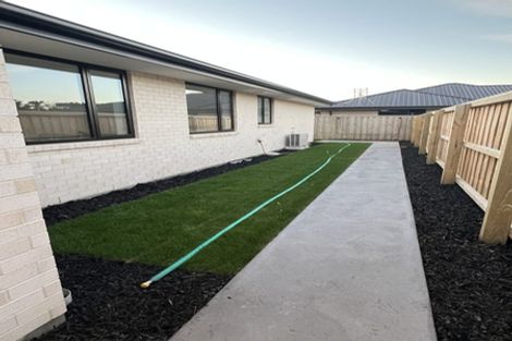 Photo of property in 61 Hilton Drive, Amberley, 7410