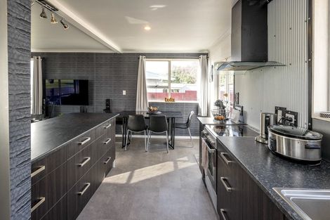 Photo of property in 33 Adkin Avenue, Levin, 5510