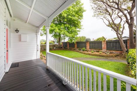 Photo of property in 294 Grey Street, Palmerston North, 4414