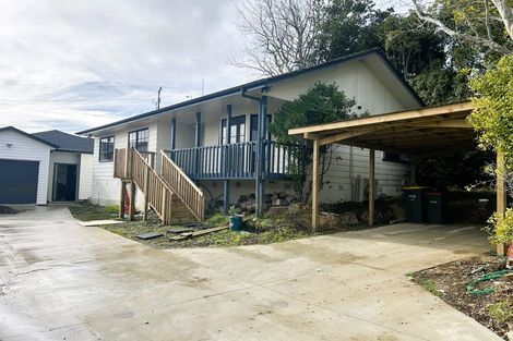 Photo of property in 69 Santiago Crescent, Unsworth Heights, Auckland, 0632