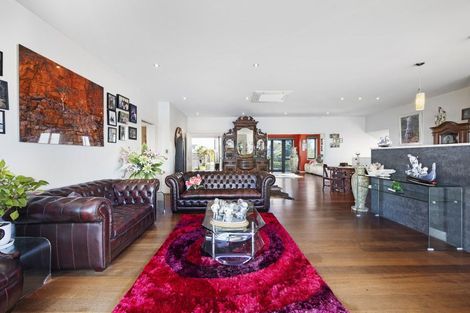 Photo of property in 93 Tiri Road, Tindalls Beach, Whangaparaoa, 0930
