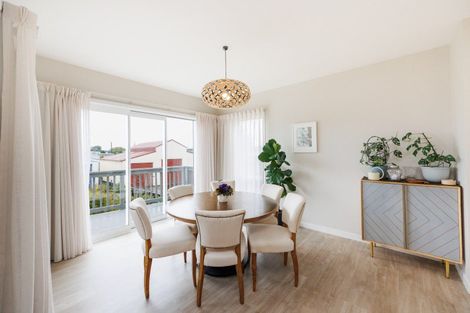 Photo of property in 9 Roore Street, Foxton Beach, Foxton, 4815