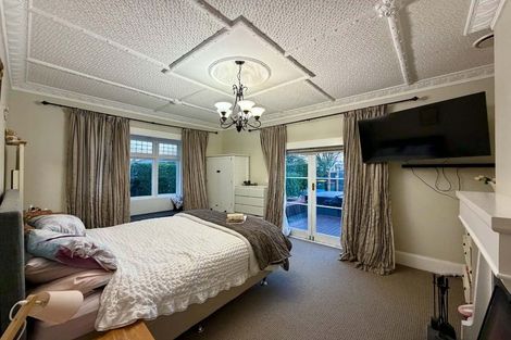 Photo of property in 9 Walsh Road, Westown, New Plymouth, 4310