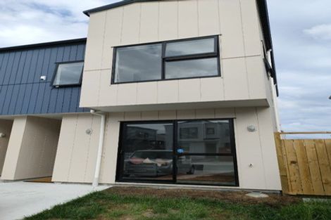 Photo of property in 24 Minhas Road, Papakura, 2110