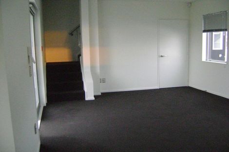 Photo of property in 4/6 Defoe Place, Waltham, Christchurch, 8023