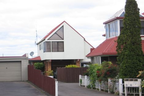 Photo of property in 230c Devonport Road, Tauranga, 3110