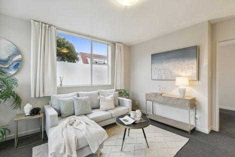 Photo of property in 127u3 Queens Drive, Lyall Bay, Wellington, 6022