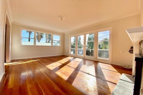 Photo of property in 50 Greenmeadows Avenue, Manurewa East, Auckland, 2102
