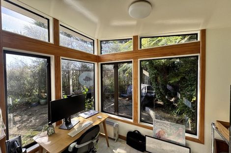 Photo of property in 7 Huia Road, Days Bay, Lower Hutt, 5013