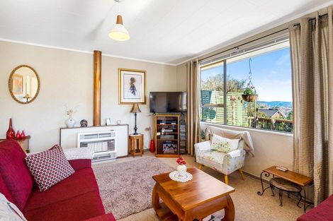 Photo of property in 21f1- Roband Crescent, Brown Owl, Upper Hutt, 5018
