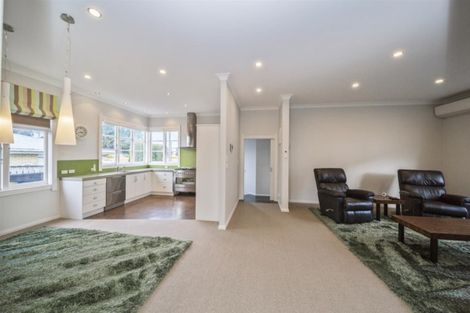 Photo of property in 30 Puriri Street, Hawera, 4610