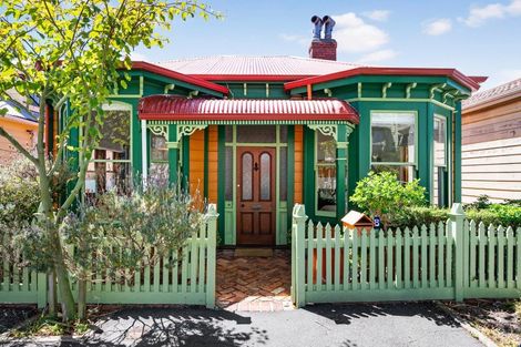 Photo of property in 8 Tainui Terrace, Mount Cook, Wellington, 6021