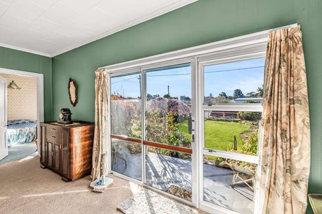 Photo of property in 17 Gorge Road, Clinton, 9534