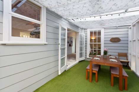 Photo of property in 1 Karaka Street, Helensville, 0800