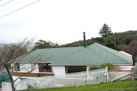 Photo of property in 15 Gorman Street, Macandrew Bay, Dunedin, 9014