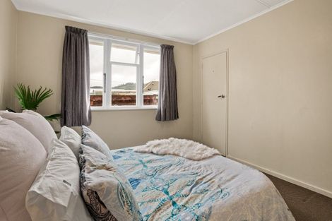 Photo of property in 5 Kowhai Street, Naenae, Lower Hutt, 5011