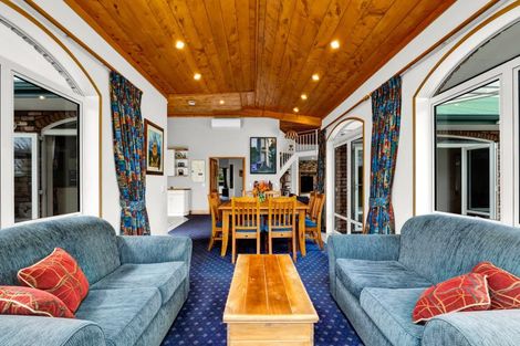 Photo of property in 211 Tawhiti Road, Hawera, 4672