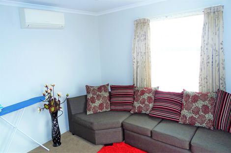 Photo of property in 9 Hirimate Place, Flat Bush, Auckland, 2019
