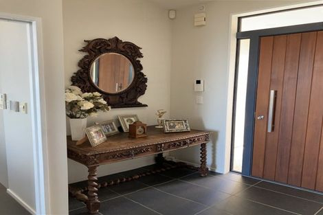 Photo of property in 25 Highgrove, Saint Clair, Dunedin, 9012