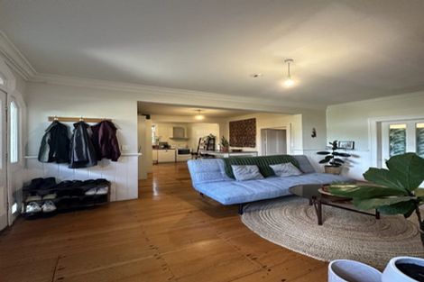Photo of property in 13 Tinakori Road, Thorndon, Wellington, 6011