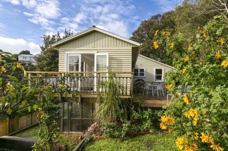 Photo of property in 26 Sidlaw Street, Strathmore Park, Wellington, 6022