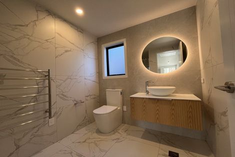 Photo of property in 27 Dawnhaven Drive, Te Atatu Peninsula, Auckland, 0610