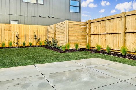 Photo of property in 3 Kitea Place, Mangere, Auckland, 2022