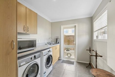 Photo of property in 9 Imran Terrace, Khandallah, Wellington, 6035