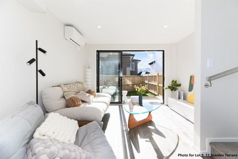 Photo of property in 10/11 Scanlen Terrace, Kelston, Auckland, 0602