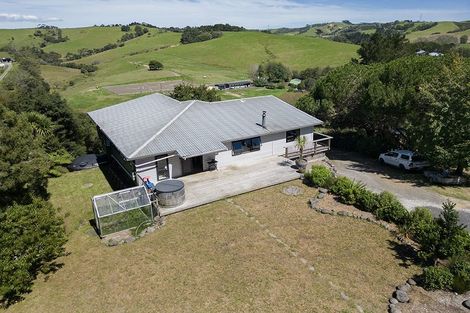 Photo of property in 165 Inland Road, Helensville, 0875
