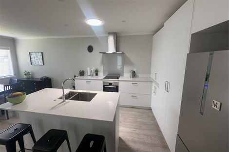 Photo of property in 120 Matua Road, Huapai, Kumeu, 0810