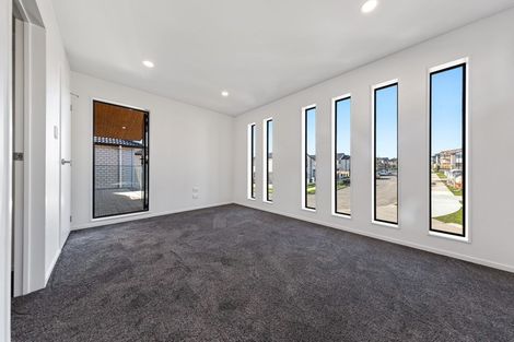 Photo of property in 75 Drumbuoy Drive, Flat Bush, Auckland, 2019