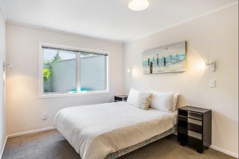 Photo of property in 112 Lake Terrace, Taupo, 3330