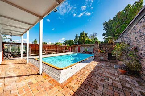 Photo of property in 7 Riverina Avenue, Pakuranga, Auckland, 2010
