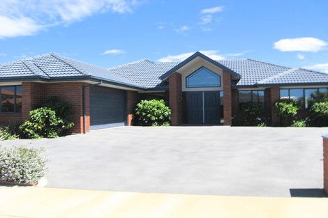 Photo of property in 10 Jasper Place, Northwood, Christchurch, 8051