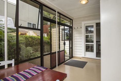 Photo of property in 87 Milton Terrace, Picton, 7220