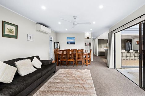 Photo of property in 27 Pinotage Drive, Greenmeadows, Napier, 4112