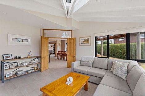 Photo of property in 2/33 Milford Road, Milford, Auckland, 0620