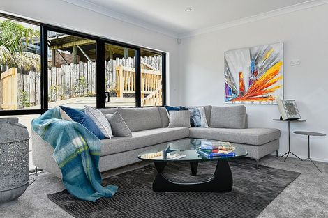 Photo of property in 61 Landmark Terrace, Orewa, 0931