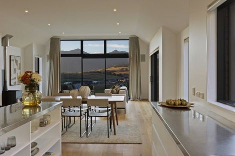 Photo of property in 3 Pioneer Court, Jacks Point, Queenstown, 9371