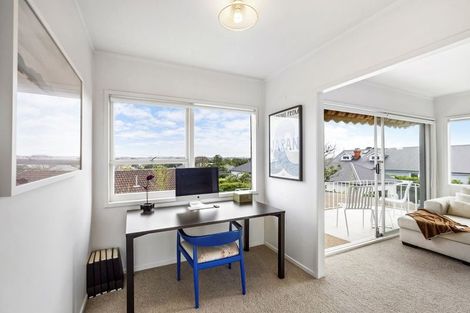 Photo of property in 4/134 Calliope Road, Stanley Point, Auckland, 0624
