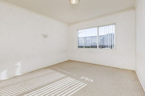 Photo of property in 118 Great South Road, Manurewa, Auckland, 2102