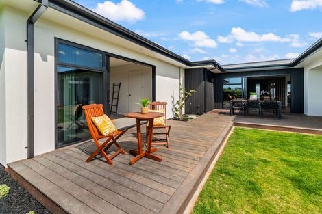 Photo of property in 19 Frank Ernest Crescent, Prebbleton, 7676