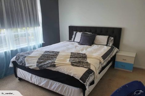 Photo of property in 17 Hewlett Road, Massey, Auckland, 0614