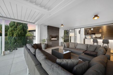 Photo of property in 1 Arthur Crescent, Hauraki, Auckland, 0622