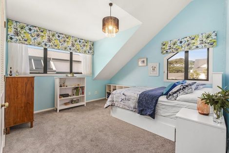 Photo of property in 30 Burnham Street, Seatoun, Wellington, 6022