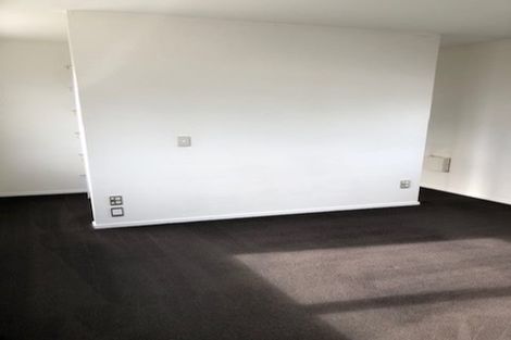 Photo of property in 4/6 Defoe Place, Waltham, Christchurch, 8023