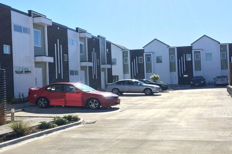 Photo of property in 18/10u Burrows Place, Frankton, Hamilton, 3204